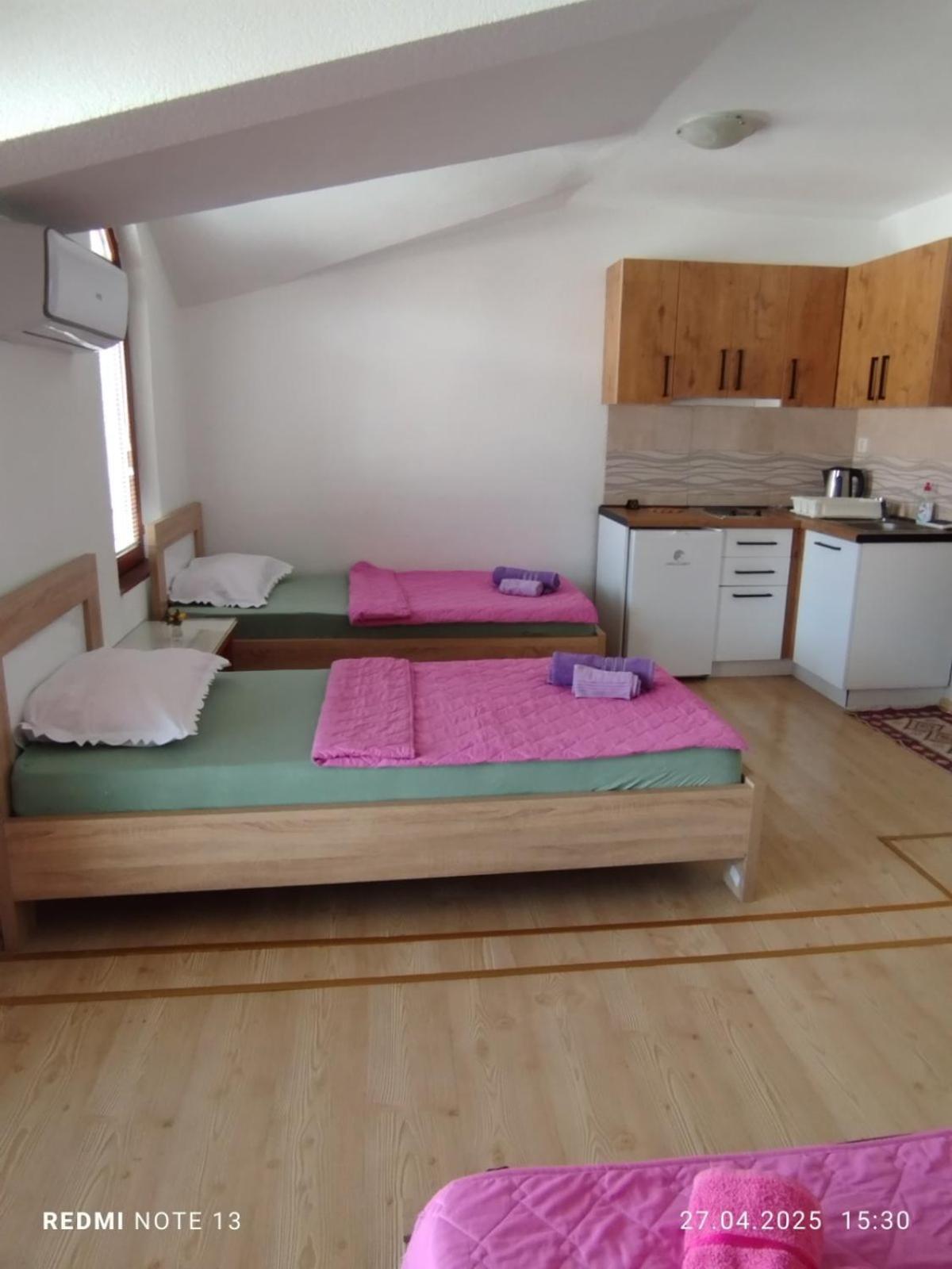 Apartments Mostrovi Охрид Екстер'єр фото