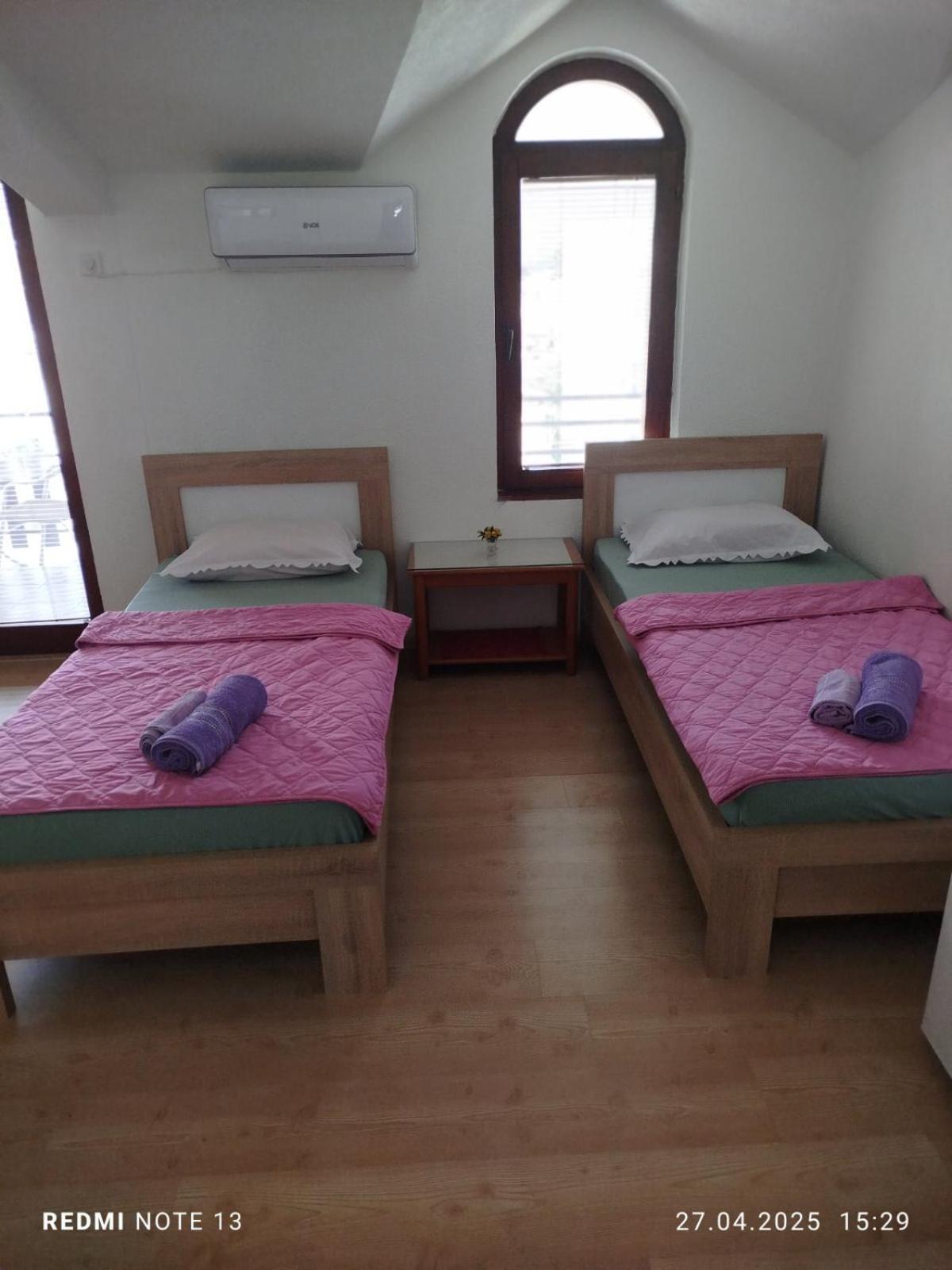 Apartments Mostrovi Охрид Екстер'єр фото